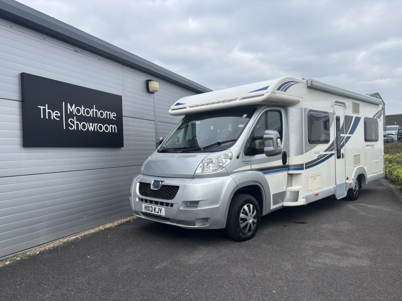 2013 Bailey Approach 745 SE