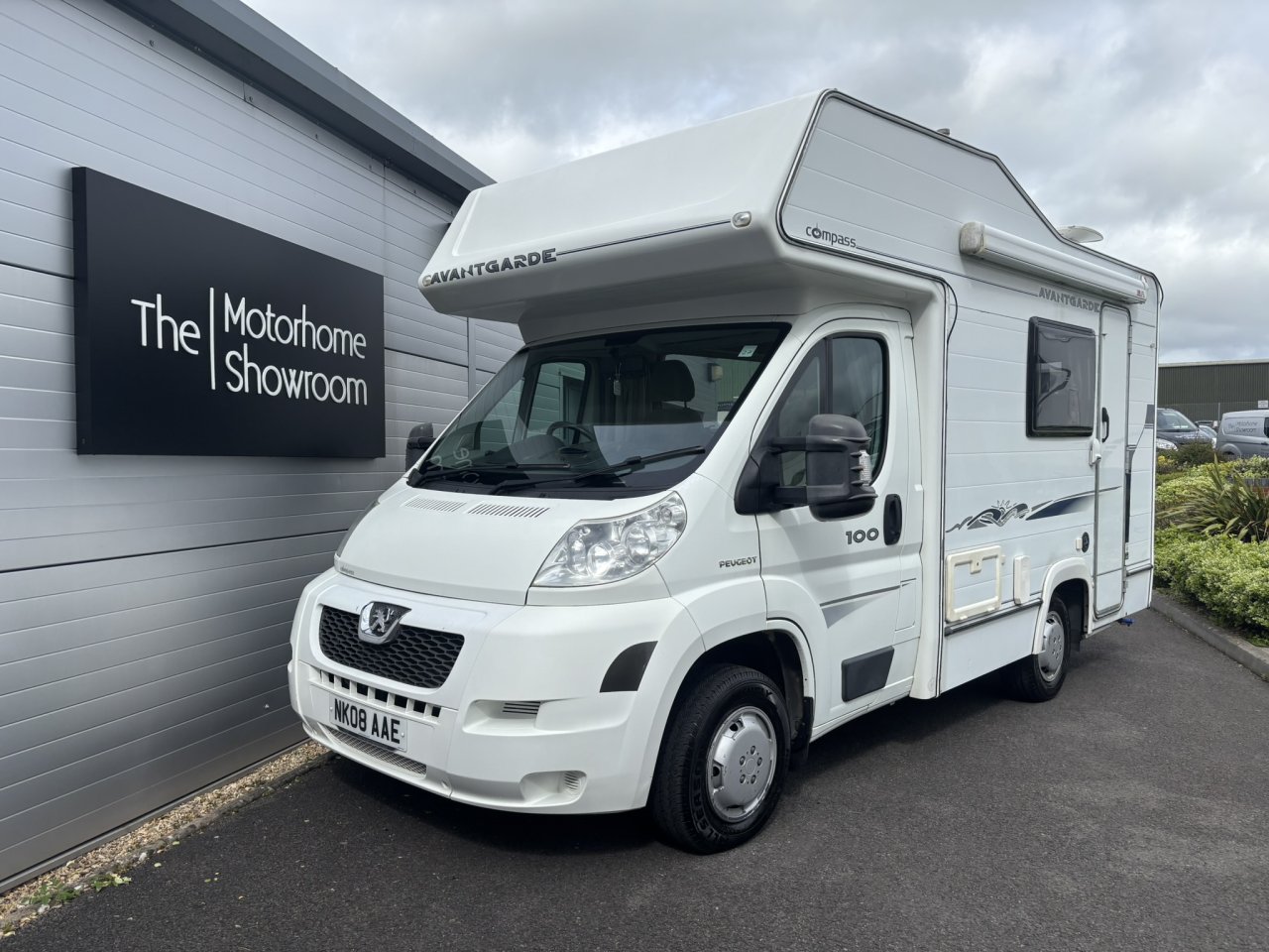 2008 Compass Avantgarde 100